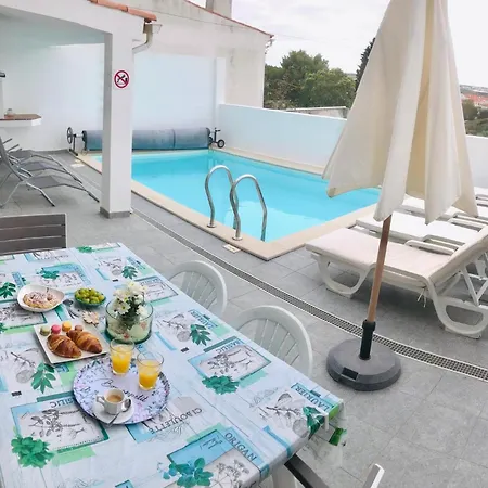Sunset Chateau -piscina Aquecida, Vista Mar 別荘 アトウギア・ダ・バレイア