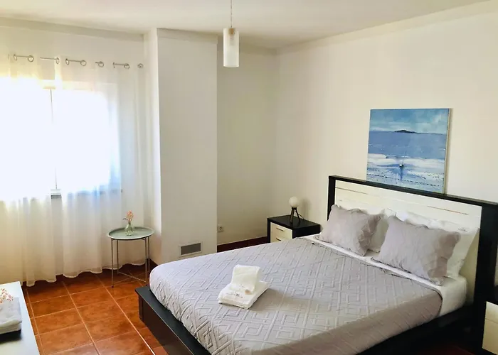 Sunset Chateau -piscina Aquecida, Vista Mar 別荘 アトウギア・ダ・バレイア