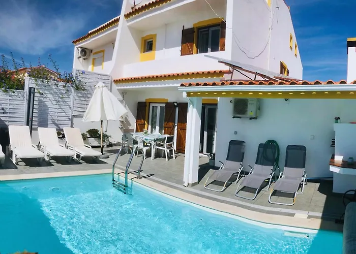 Sunset Chateau -piscina Aquecida, Vista Mar 別荘 アトウギア・ダ・バレイア